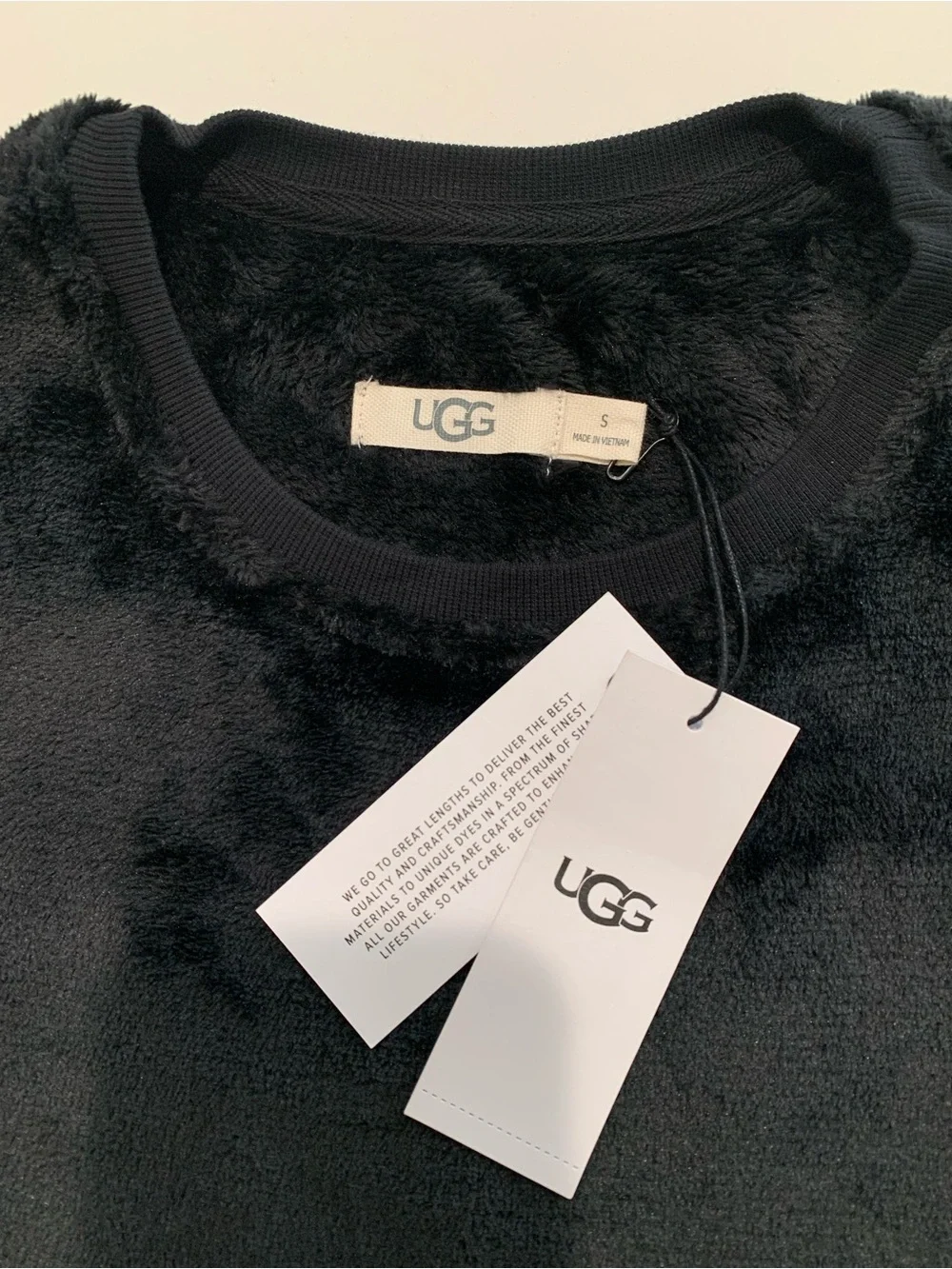 UGG Black Plush Fleece High Pile Dbl Face Crewneck Long Sleeve Top Sweatshirt, S - Picture 3 of 9